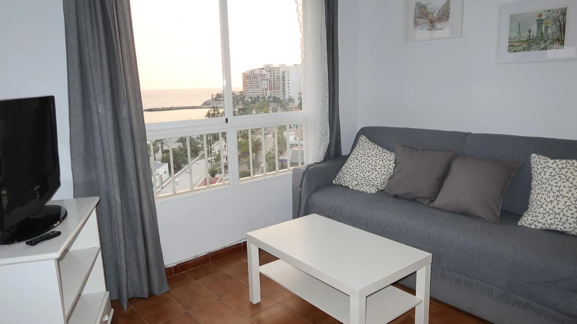 Apartamentos Tao Almunecar 0*,  Spain